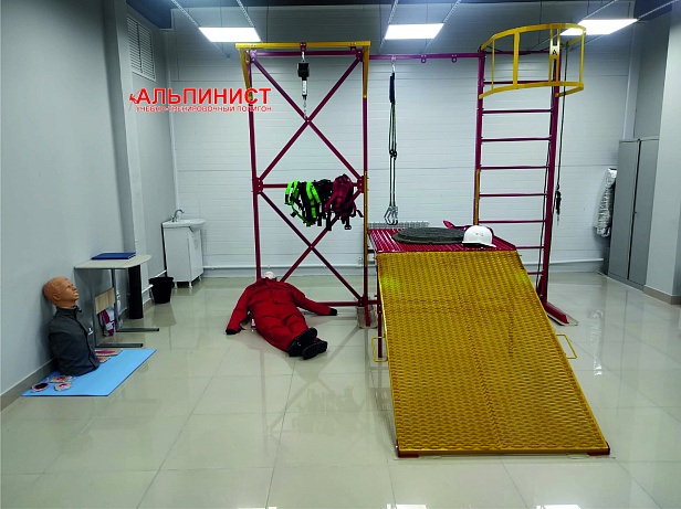 г.Нижнекамск. Компания ООО "ИКЦ "Техносфера" открыла новый полигон «Альпинист» для отработки навыков работы на высоте и в замкнутых пространствах